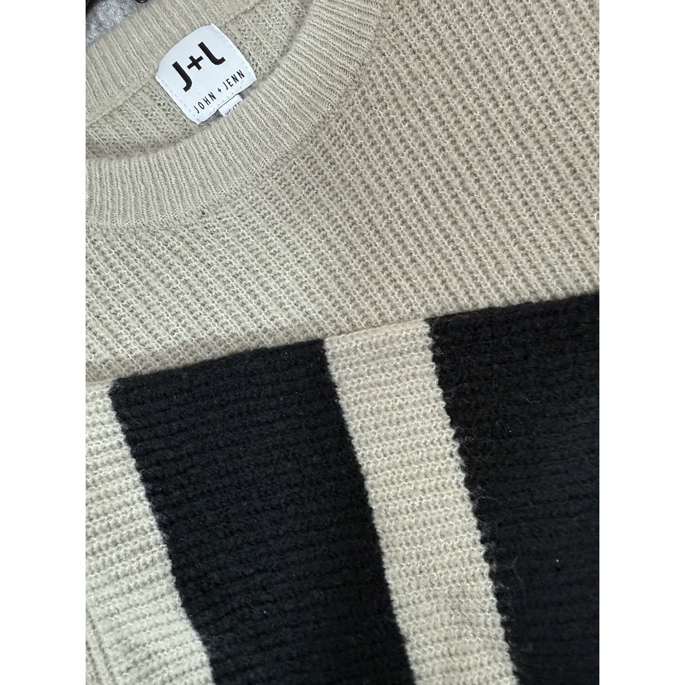 John + Jenn Women's XS Y2K Preppy Knit Sweater‎ Tan And Black Crewneck